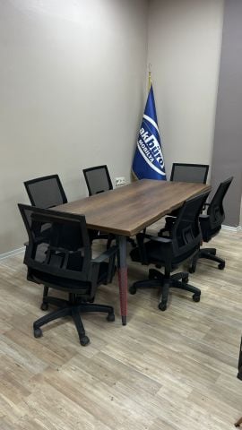 KÜTÜK  Toplantı Masası