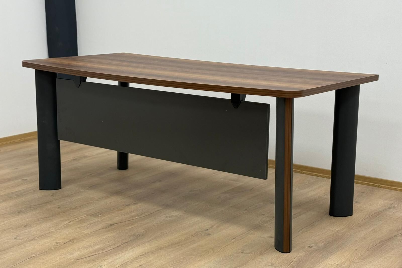 Akburo Argon Masa 160 CM - H. Siyah