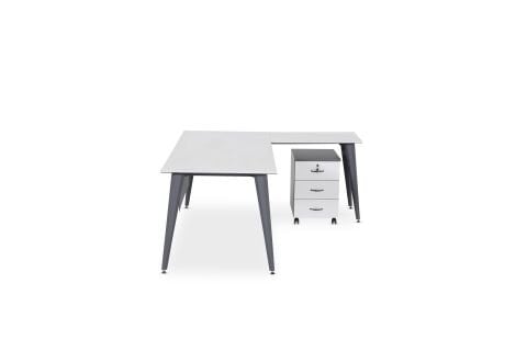 Akburo Rita Masa Takımı