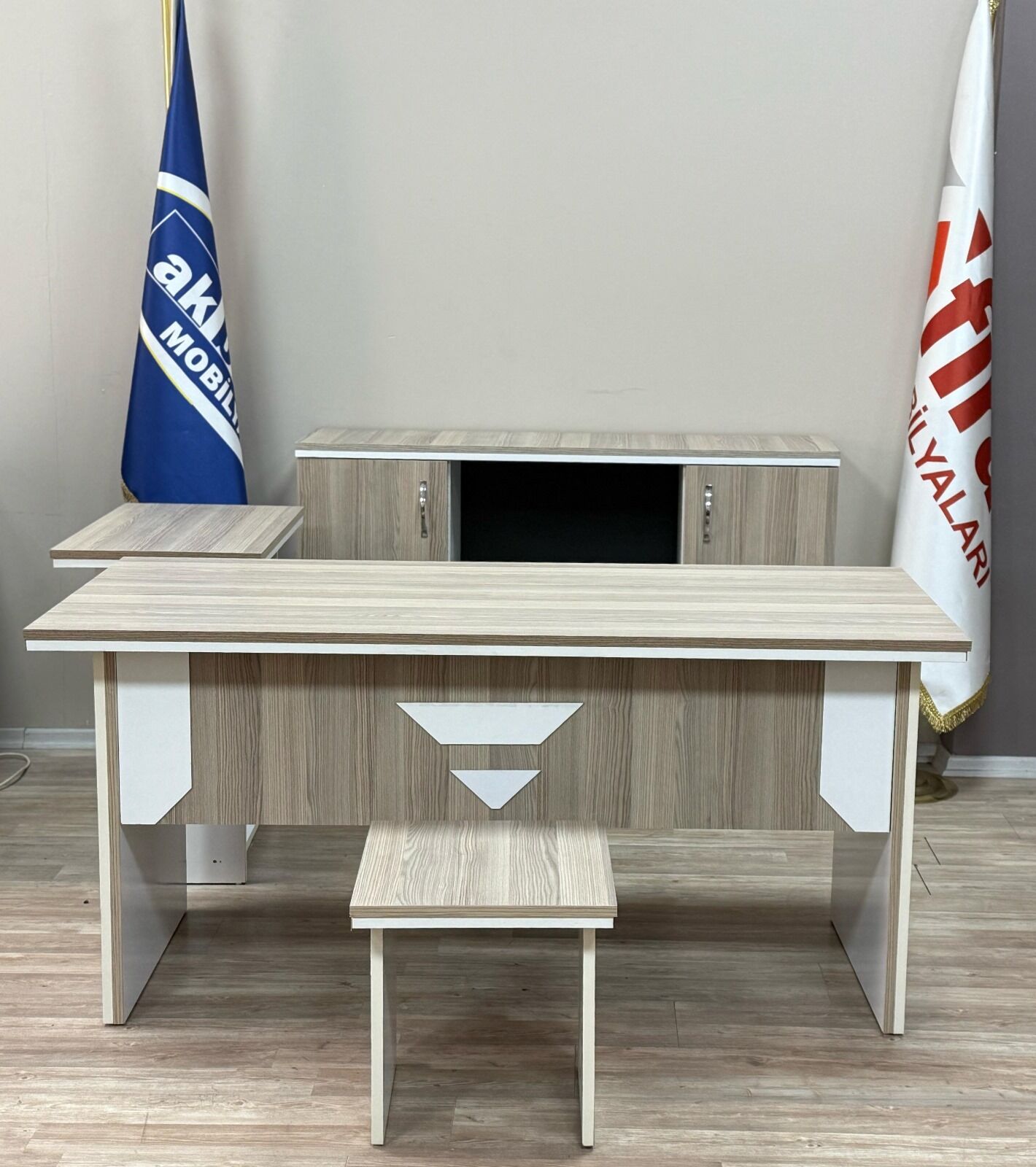 Akburo Doğuş Masa Takımı Koltuksuz