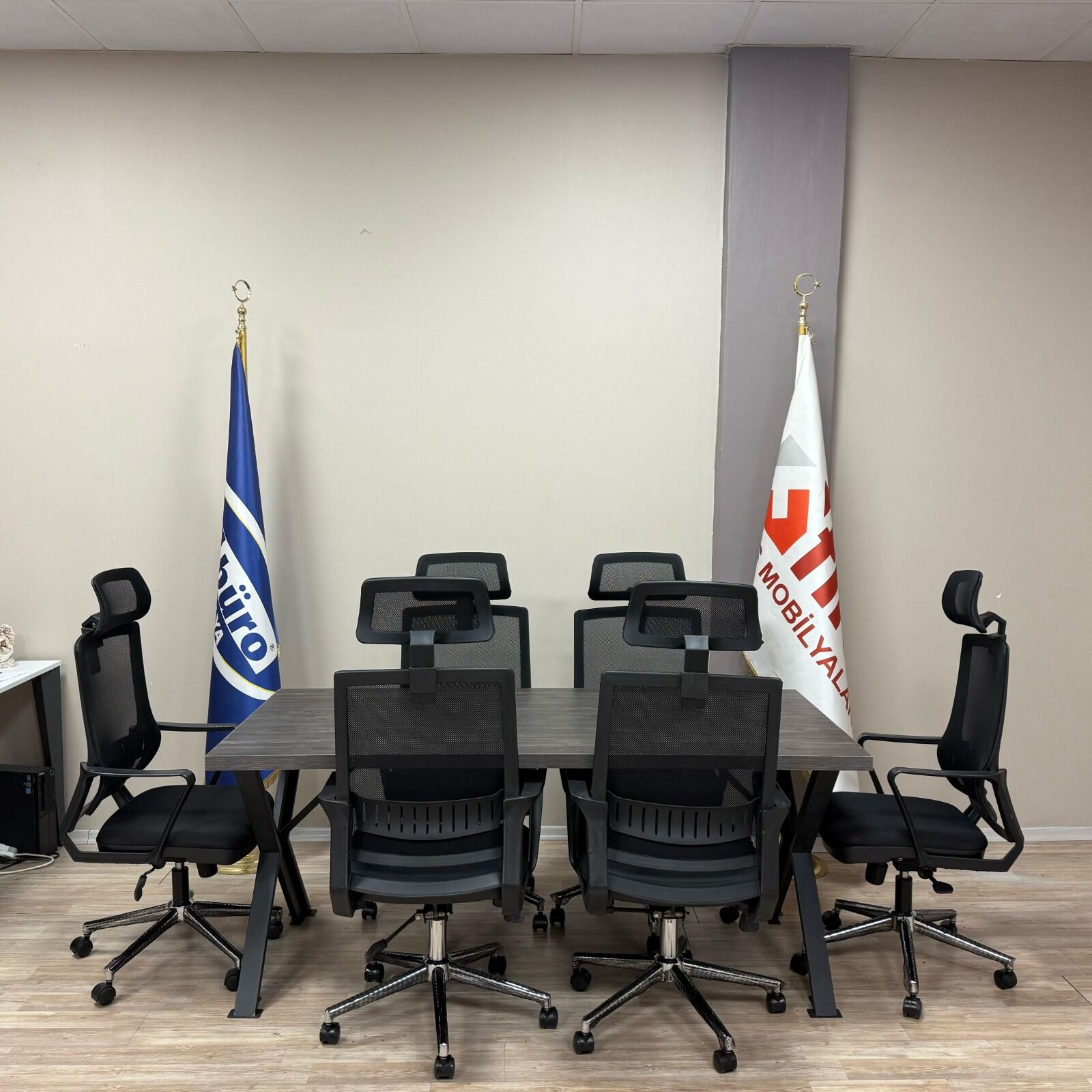 Akburo Matrix Toplantı Masası Powerlar İle Set