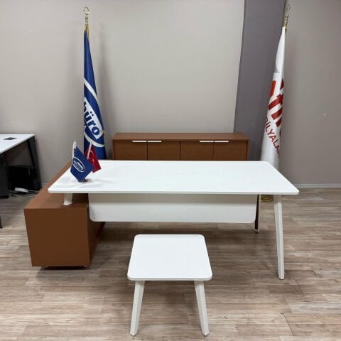 Akburo Mila L Masa Takımı