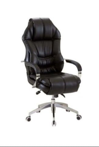 كرسي تنفيذي من الكروم من أكبورو ديمبابا