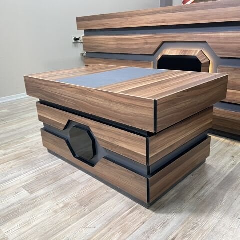 Akburo Baron Executive Office Set Modelle mit Chester Sitzgruppe