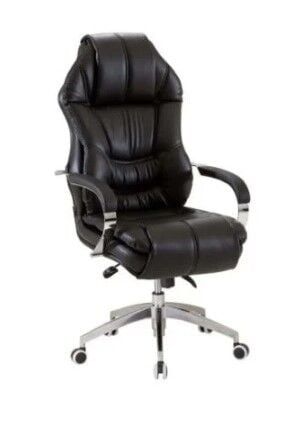 Akburo Baron Executive Office Set Modelle mit Chester Sitzgruppe