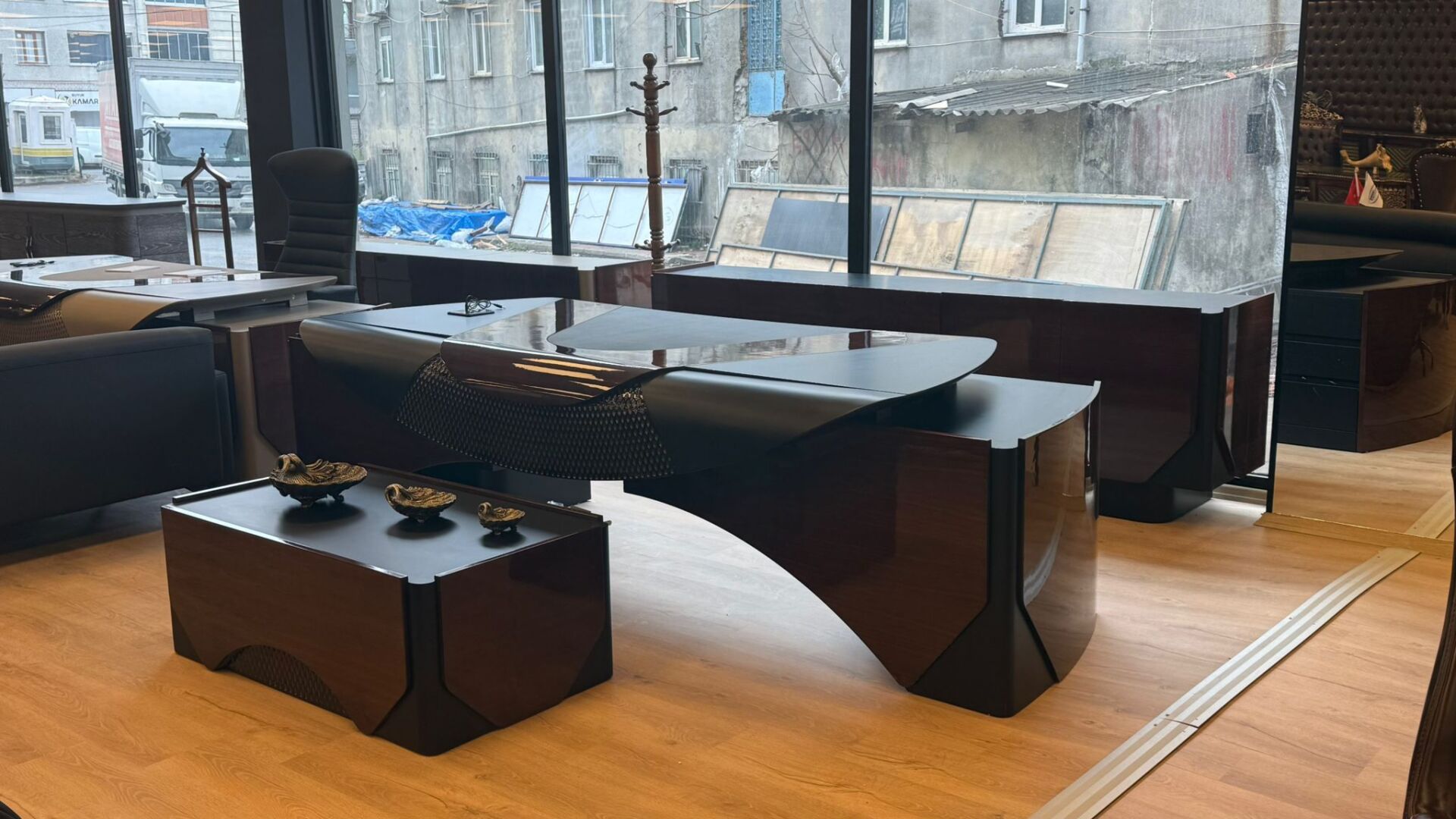 Bugatti Makam Takımı