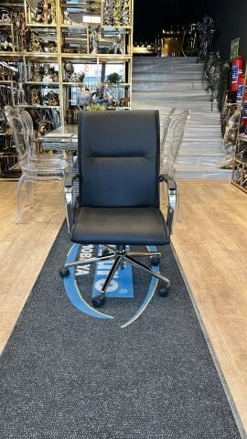 Clas Derili Makam Koltuğu