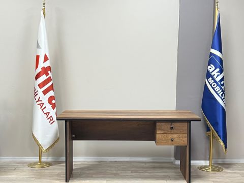 Akburo Doğuş Masa